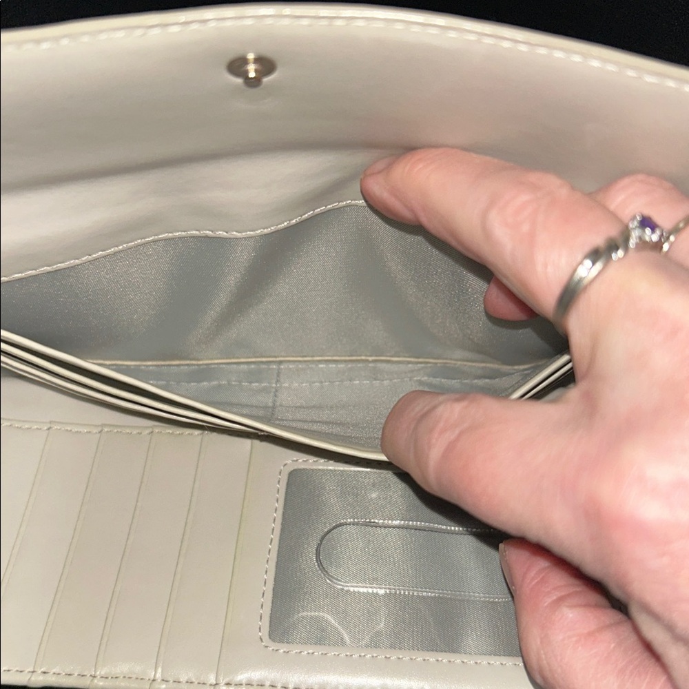 Lodis Wallet - Picture 5 of 8